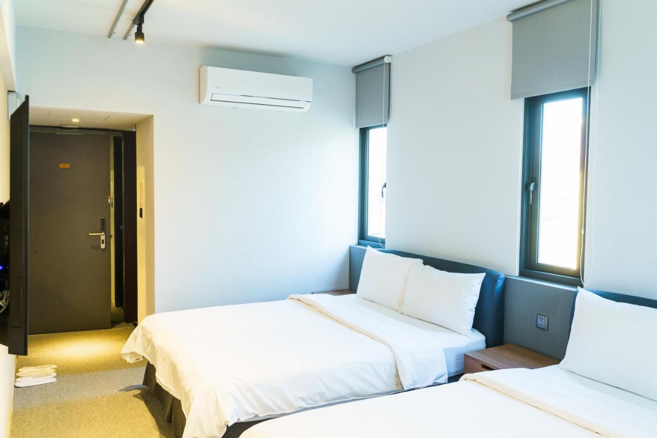 Doudian Ddinn Hotel Taichung Exterior photo