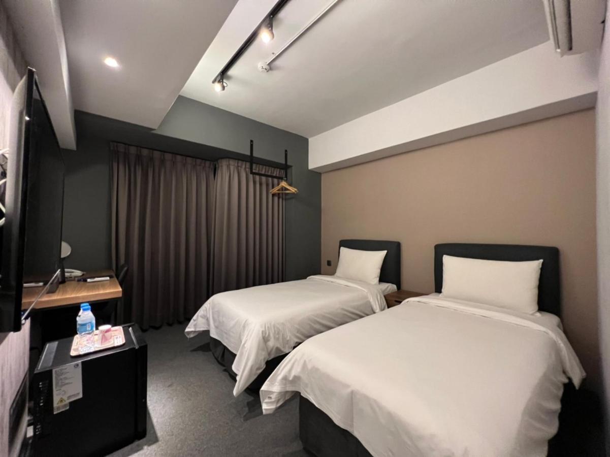 Doudian Ddinn Hotel Taichung Exterior photo