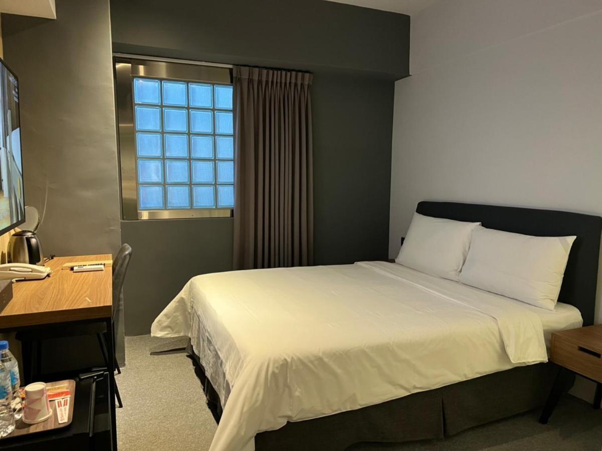 Doudian Ddinn Hotel Taichung Exterior photo