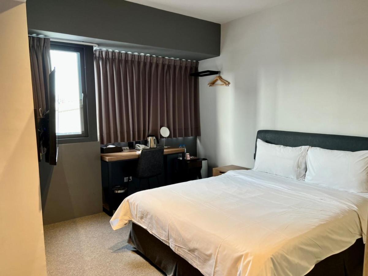 Doudian Ddinn Hotel Taichung Exterior photo