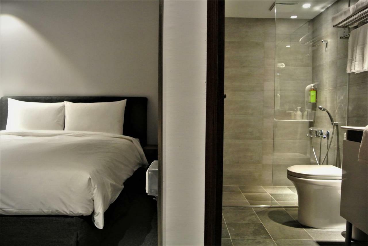 Doudian Ddinn Hotel Taichung Exterior photo